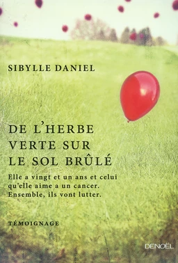 De l'herbe verte sur le sol brûlé